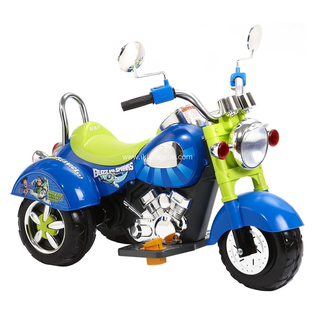 Caruurta Tricycle Trostycle oo leh muusig